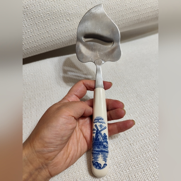 Vintage Cheese Planer/Slicer - Picture 3 of 3